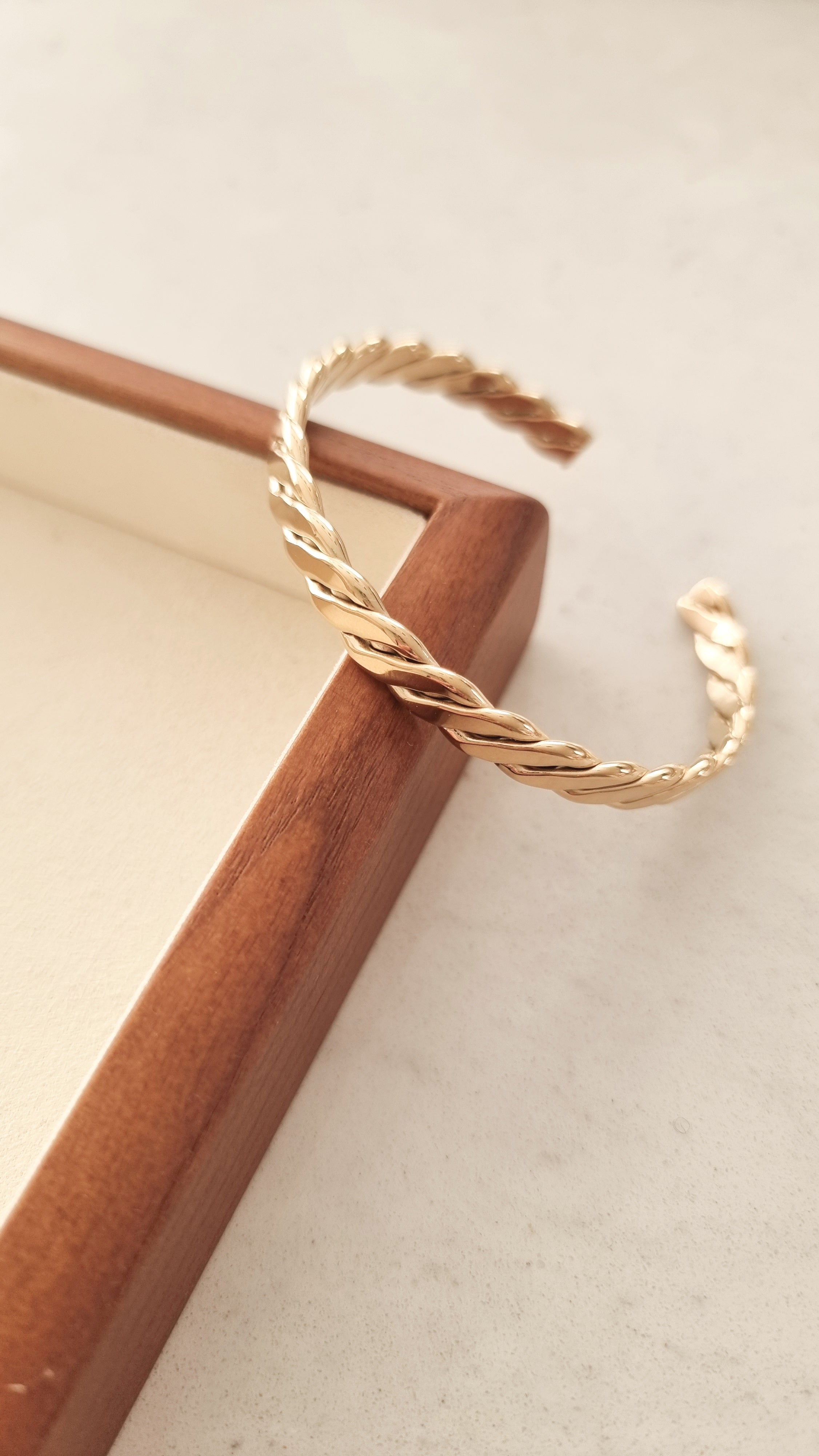 Eterna Sonal Cuff Bracelet